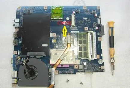 Înlocuirea bateriei pe OCP Acer Aspire 5334 laptop