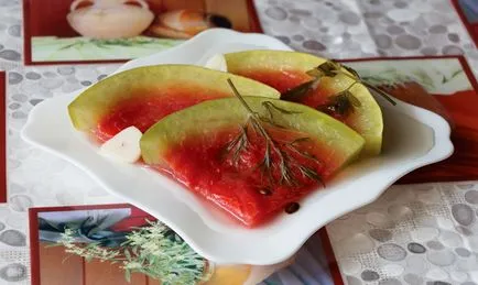 Sózás görögdinnye egy hordó - a megőrzése különböző recept videók