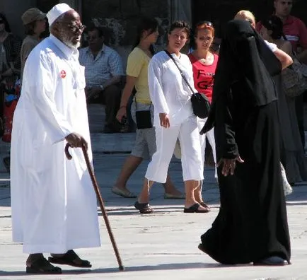 A függöny mögött az iszlám divat Szaúd-Arábiában, az iszlám hidzsáb, niqab, csador, dress code