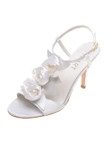 pantofi Royal ce pantofi alege Keyt Midlton pentru o nunta viitoare, Wildberries stil