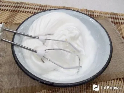 Sütemények habcsók torta összetevőket, és lépésről lépésre főzés