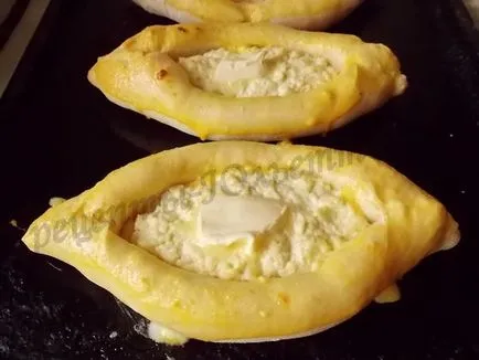 Ajarian KHACHAPURI hajó recept egy fotó