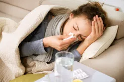 Gripa este diferit de o durere în gât