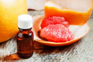 Face grapefruit illóolaj felhasználása a különböző típusú bőr maszk receptek