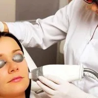 Glikolsav héjat az arc - egy eszközt a regenerálódásra, javítja a bőr rugalmasságát