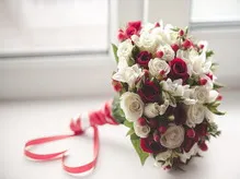 Tökéletes esküvői menyasszonyi csokor virágállatok