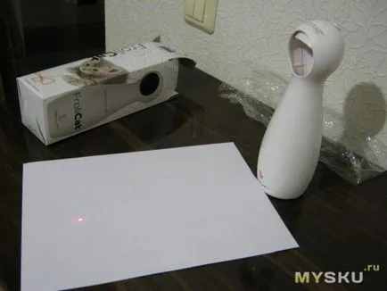 Jucărie pentru pisici - șurub frolicat interactiv automat roșu cu laser pointer pisică de companie exercițiu de jucărie câine