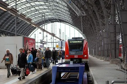 Hogyan lehet eljutni a frankfurti repülőtér