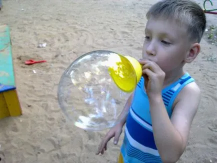 Hogyan készítsünk nagy buborékok