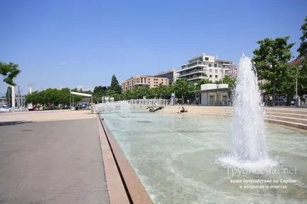 Lausanne tájékozódási pontok és az útvonal a városon keresztül, fotó cikk