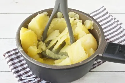 Piure de cartofi cu ceapa - pas cu pas reteta pentru modul de a găti cu fotografii
