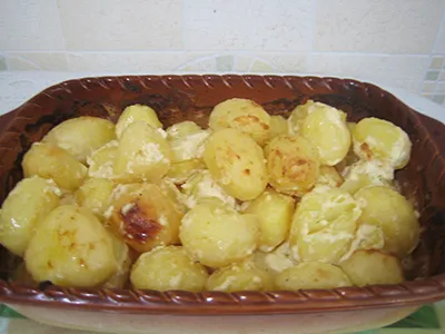 Картофи със заквасена сметана - готвене стъпка по стъпка рецепти със снимки