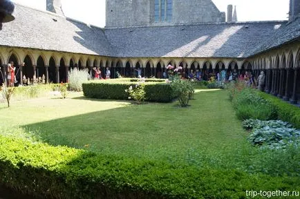 Mont-Saint-Michel - Abbey vagy turisztikai attrakció