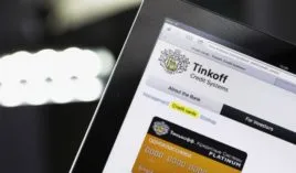 Verificați o cerere on-line pentru un card de credit Tinkoff