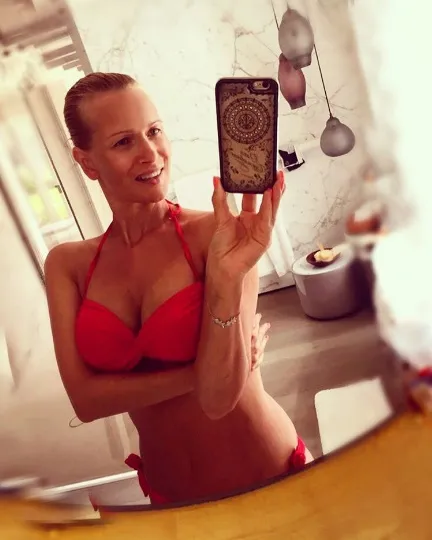 Olesya Sudzilovskaya válaszolt kritika a képeket egy fürdőruha és smink nélkül