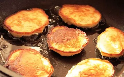 Rétesek gyors és ízletes recept, alma palacsinta, fotó, hogyan kell főzni egy buja, a