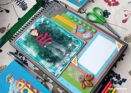 Portofoliul de student original în stil scrapbooking