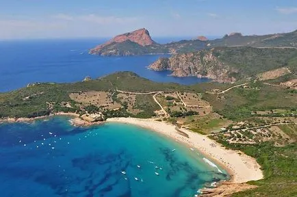 Sărbătorile în Corsica - un mini-ghid pe insula și plajele