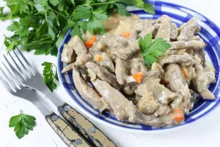 Máj Stroganoff, mind az óvodában recept egy fotó