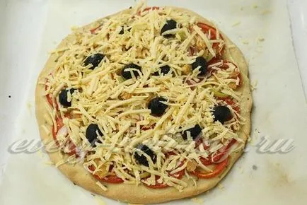 Пица на кисело мляко във фурната, проста стъпка по стъпка рецепта