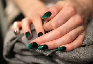 De ce fisura la unghiile shellac citi, cum să-l evite - pulsul frumuseții feminine și modă