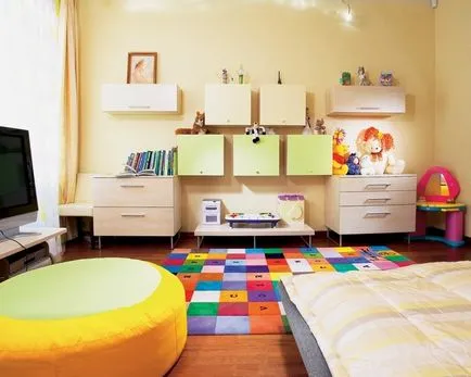 Megfelelő elhelyezése bútorok a gyermek szobájában