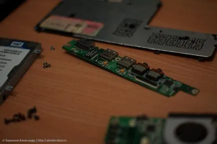 Демонтаж и ремонт на IdeaPad нетбук Lenovo s10-3