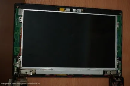 Dezasamblarea și repararea IdeaPad netbook lenovo s10-3