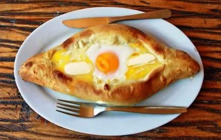 Rețete khachapuri Adjaria - barci, ingrediente secrete și alegere