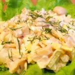 Salata de pui cu Irina afumată și ciuperci „rețete salata