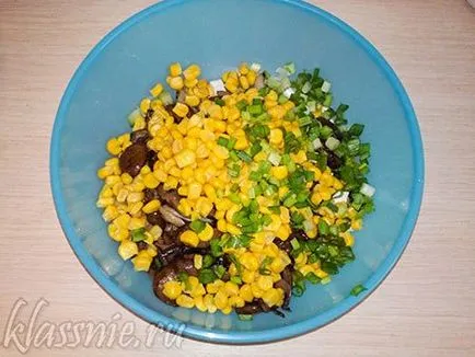 Saláta gomba, kukorica és a tofu, nagy vegetáriánus receptek