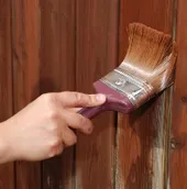 Цената на боядисване на дървена къща