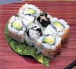 Sushi idő - sokban különbözik a sushi tekercs és sashimi