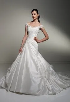 Rochii de mireasa Sophia Tolli