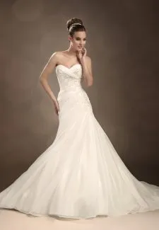 Rochii de mireasa Sophia Tolli