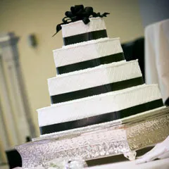 Esküvői torták fekete-fehér témájú esküvő, obruchalki