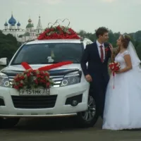 Сватба шествие Bon Voyage (леки автомобили и автобуси на сватбата)