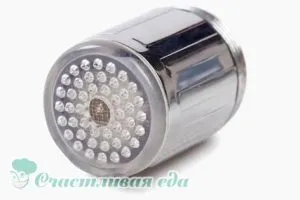 LED-backlit duza pe macara