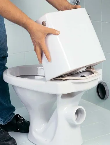 Instalarea WC atașat cu rezervor ascuns