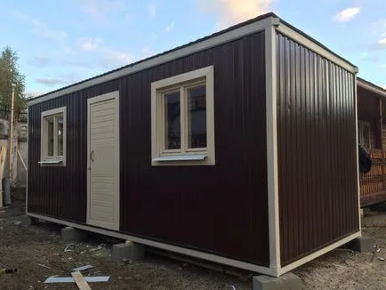 Vending pavilion ca un bloc container