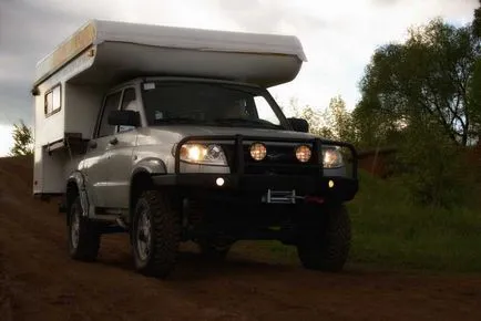 UAZ Patriot autó és lakóautó