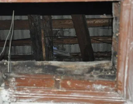 Efectuarea de reparații acoperiș luat sub duș