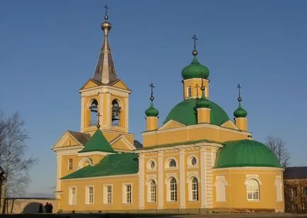 Permisiunea-Oyat Manastirea in regiunea Leningrad