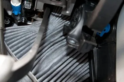 Cseréje a fülke szűrőt a Ford Mondeo lépésről lépésre, videó
