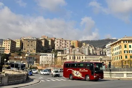 Genoa repülőtér és hogyan lehet eljutni a város