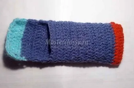 Мобилен телефон дело за плетене на една кука