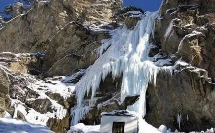 Атракции Крим могъщия водопад Ухан-Су