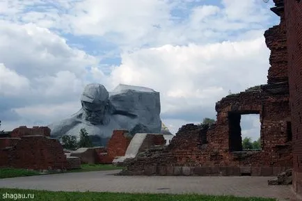 Brest látnivalók mit kell látni továbbá a Brest Fortress