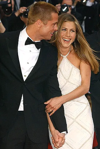 Jennifer Aniston si Brad Pitt ca cineva care a aruncat Whisperer