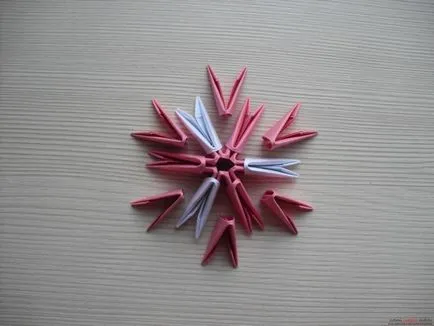 Acest atelier va învăța cum să facă un origami modular - Fly agaric ciuperci